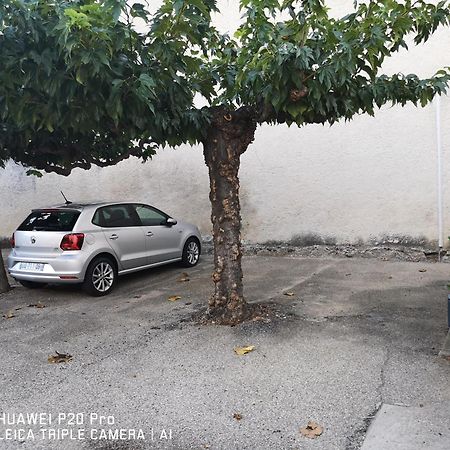 Le Pandora, Proche Tour Magne, Parking Et Terrasse Leilighet Nîmes Eksteriør bilde